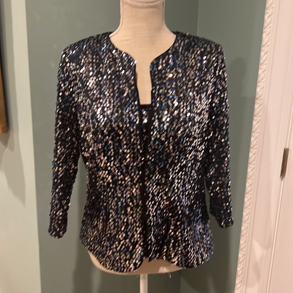 Alex Evenings navy, blue, silver sequin 2-pc jacket with shell. Size M